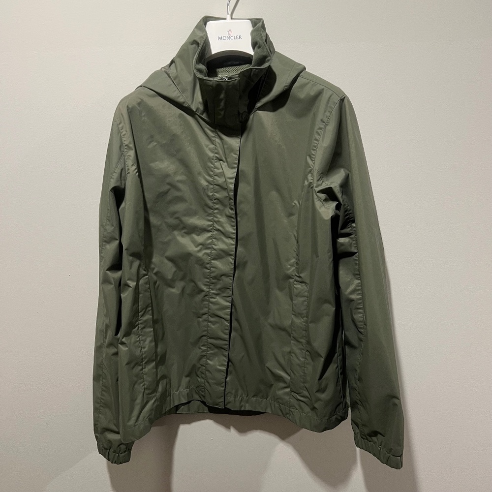 Swiss Tech Green Hooded Jacket Windbreaker Lightweight Rain Jacket Utility Outdo